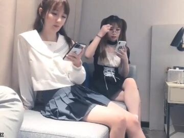 Đụ 2 em gái gọi cực xinh